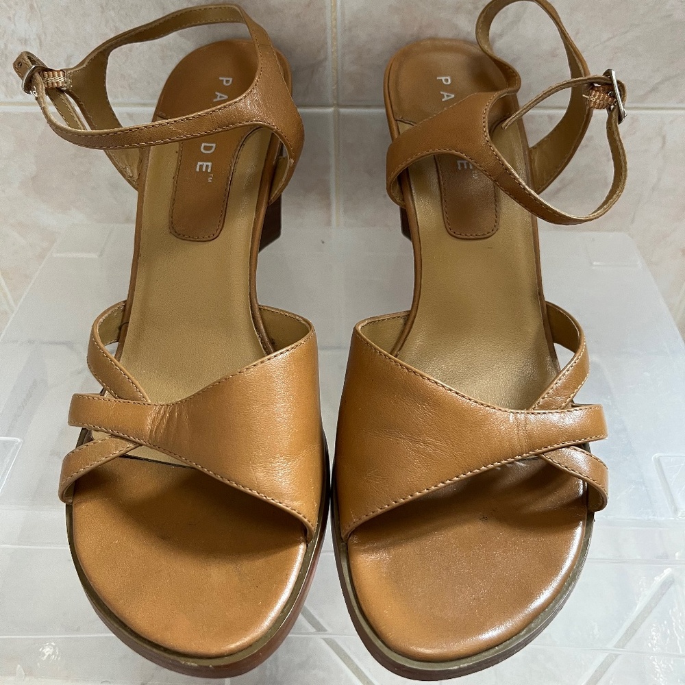 Parade Sandals with Wedged Heel/SIZE 8